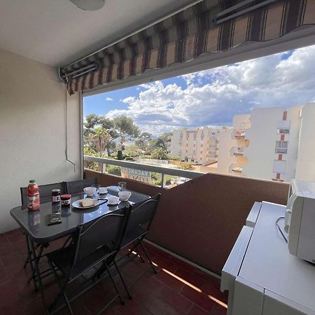Studio Cabine A St-Raphael Avec Terrasse Et Parking, A 100M De La Plage - Fr-1-226A-23 Saint-Raphael  Bagian luar foto