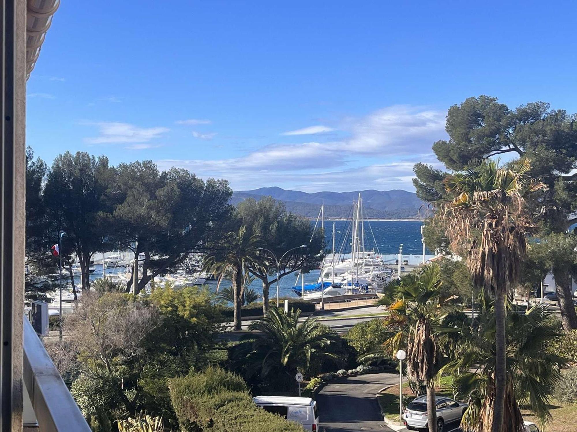 Studio Cabine A St-Raphael Avec Terrasse Et Parking, A 100M De La Plage - Fr-1-226A-23 Saint-Raphael  Bagian luar foto