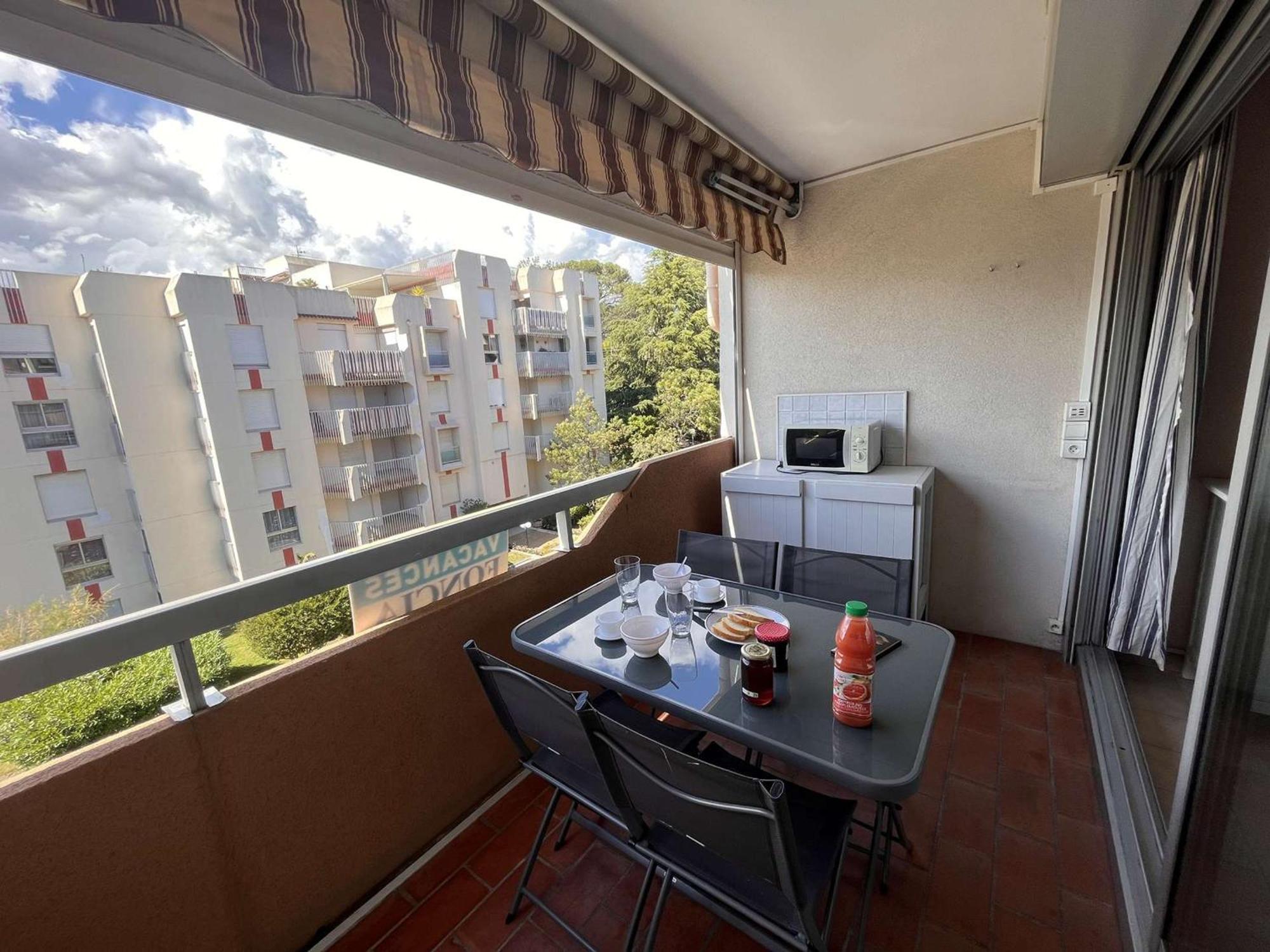 Studio Cabine A St-Raphael Avec Terrasse Et Parking, A 100M De La Plage - Fr-1-226A-23 Saint-Raphael  Bagian luar foto